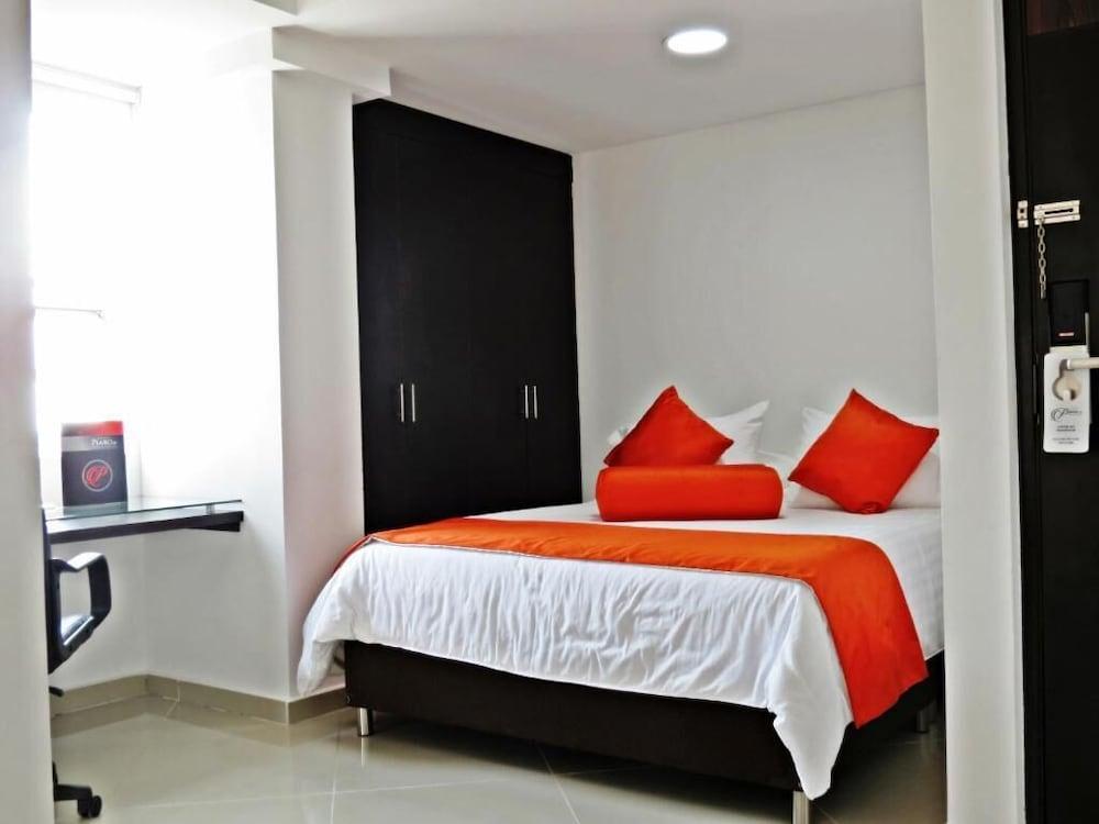 Hotel Piaro In Suites كالي المظهر الخارجي الصورة