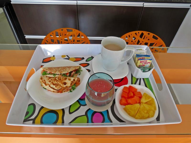 Hotel Piaro In Suites كالي المظهر الخارجي الصورة