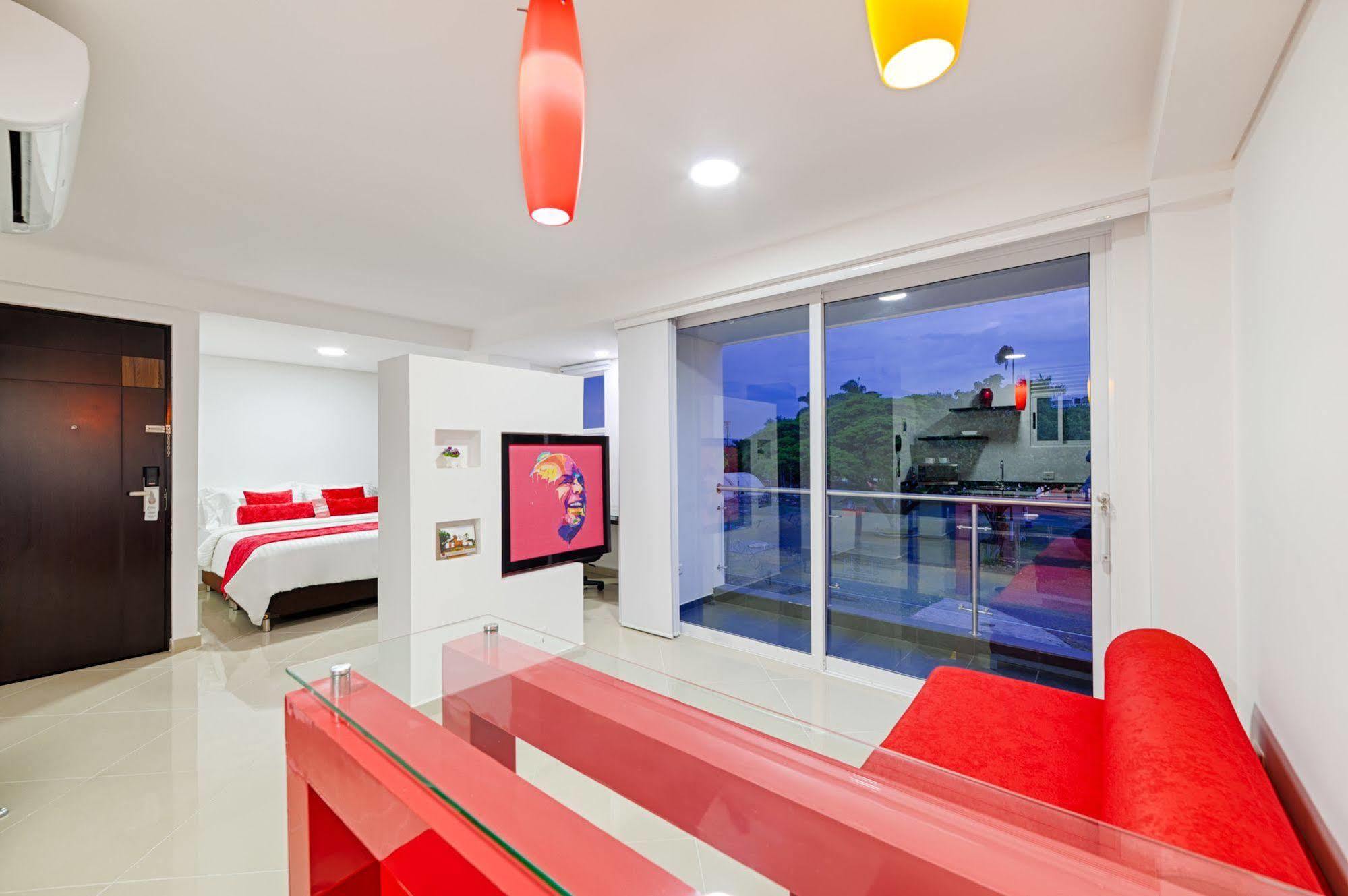 Hotel Piaro In Suites كالي المظهر الخارجي الصورة